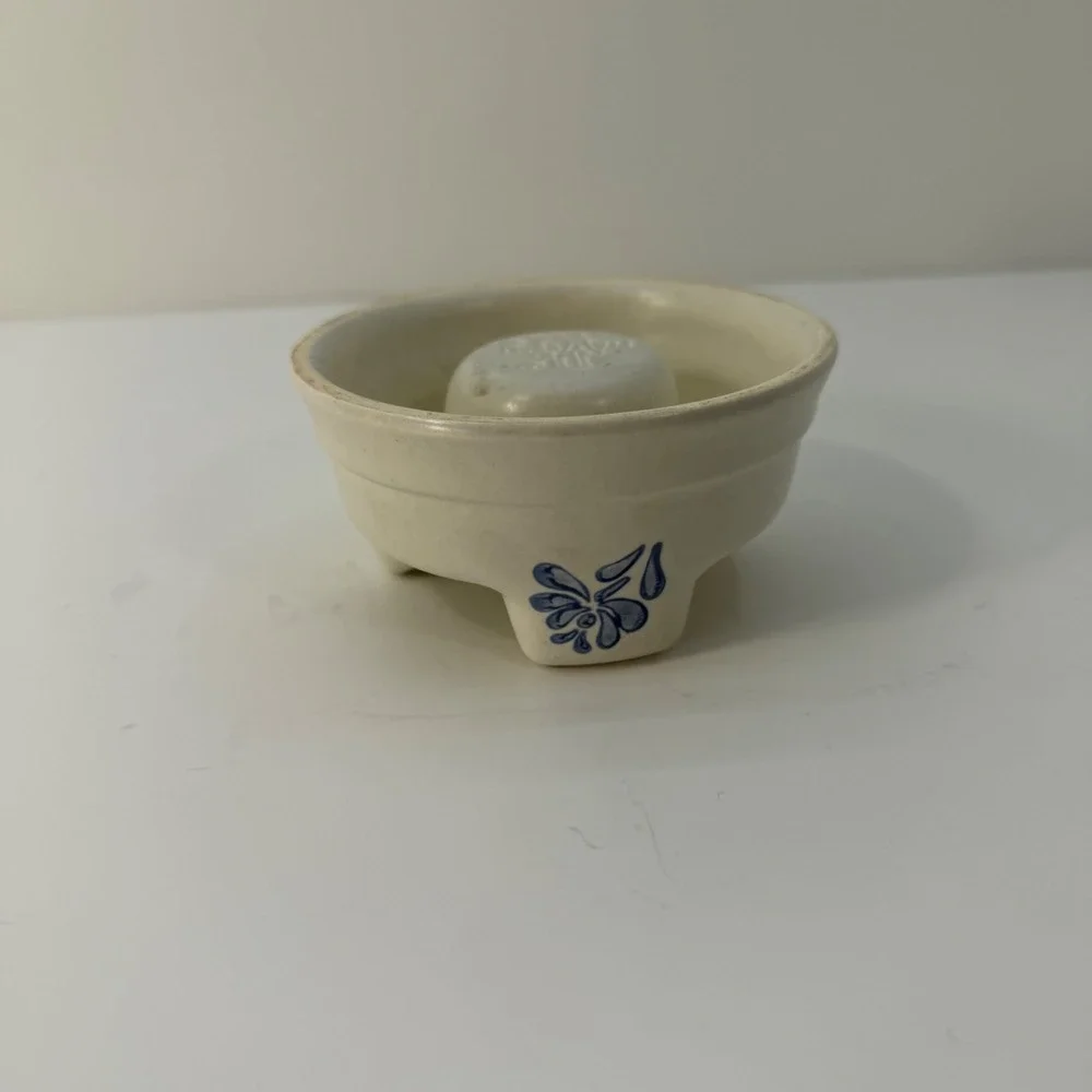 Pfaltzgraff Yorktowne Blue‎ Floral Stoneware Juicer Base Replacement 117 USA